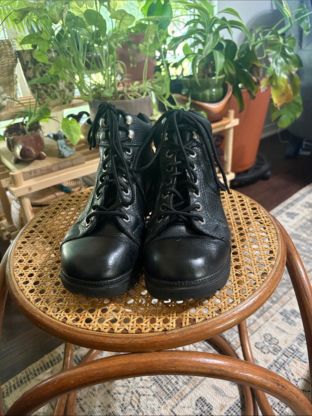 Harley Davidson women’s Tyler low cut leather boots. Size 9.5